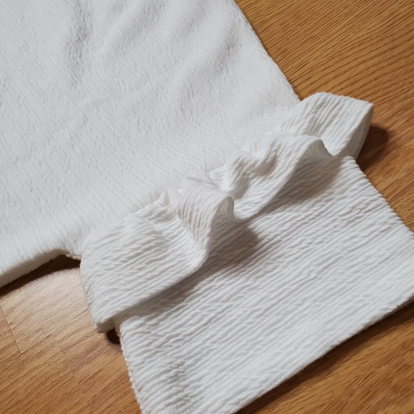 French Connection White Ruffled Sleeve Top Size XS - Picture 3 of 3